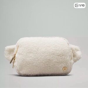 lululemon everywhere belt bag large - Sherpa fleece